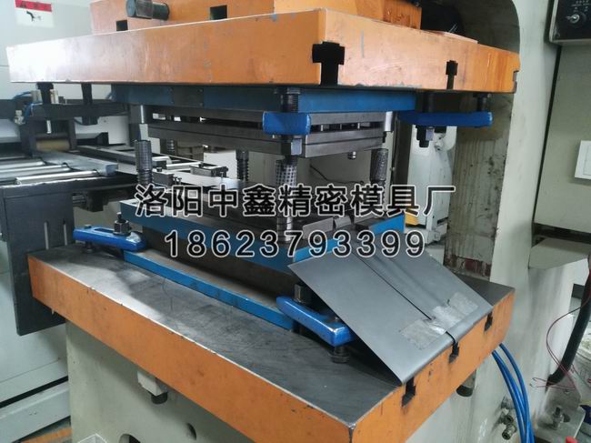 五金模具